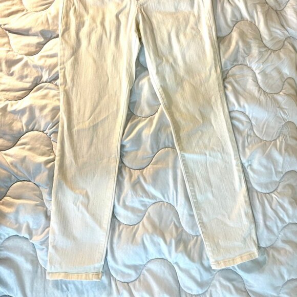 Jessica Simpson Jeans Size 8 Inseam 27 inches Rolled Crop Straight - Picture 1 of 11
